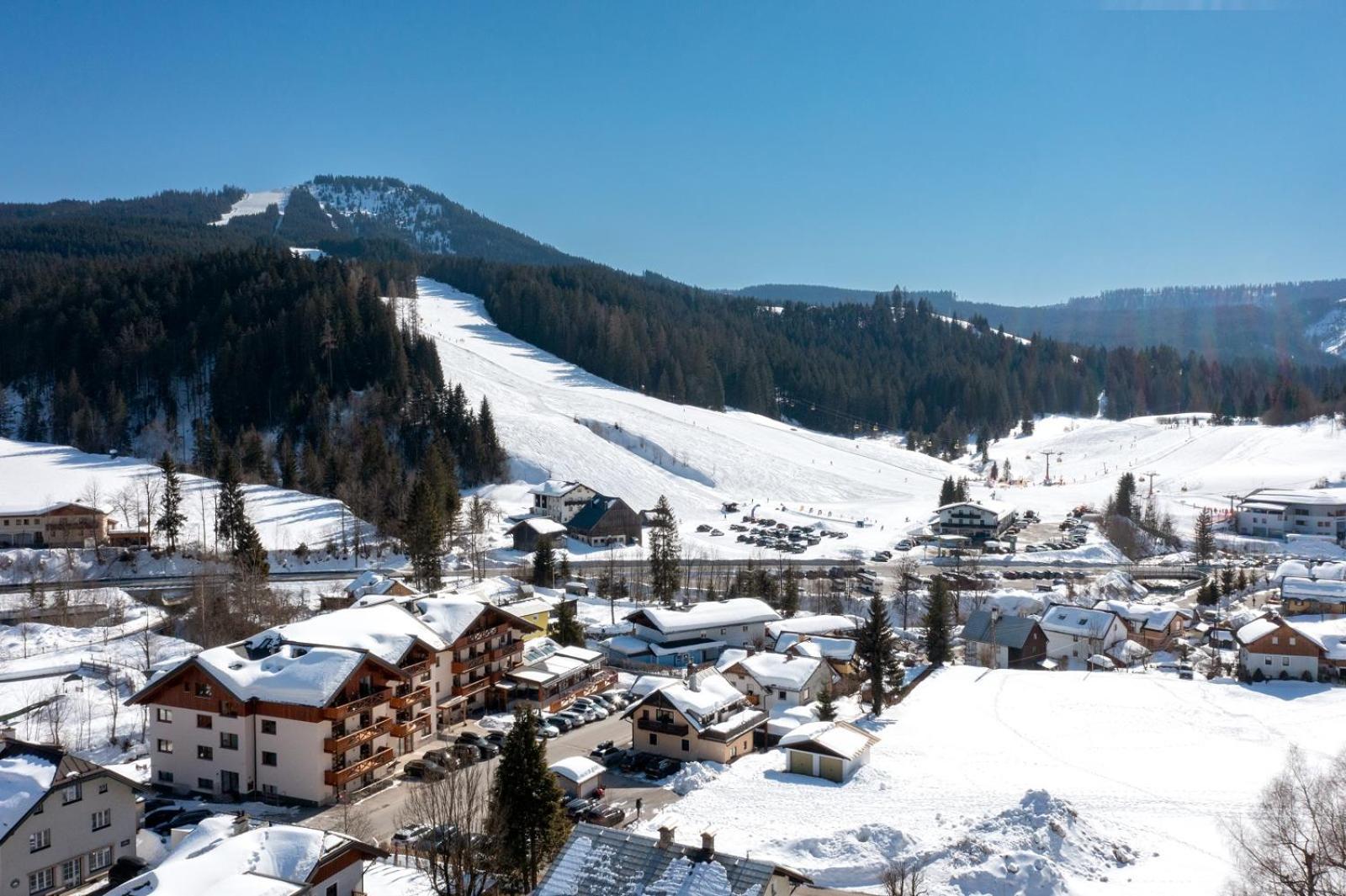 Apart- Und Wellnesshotel Dachsteinresort Russbach am Pass Gschütt Exterior foto