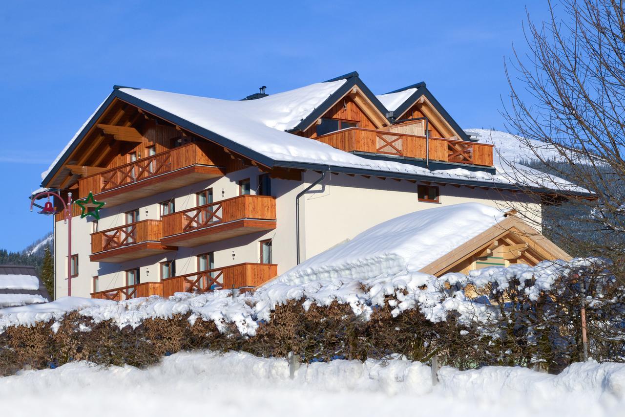 Apart- Und Wellnesshotel Dachsteinresort Russbach am Pass Gschütt Exterior foto